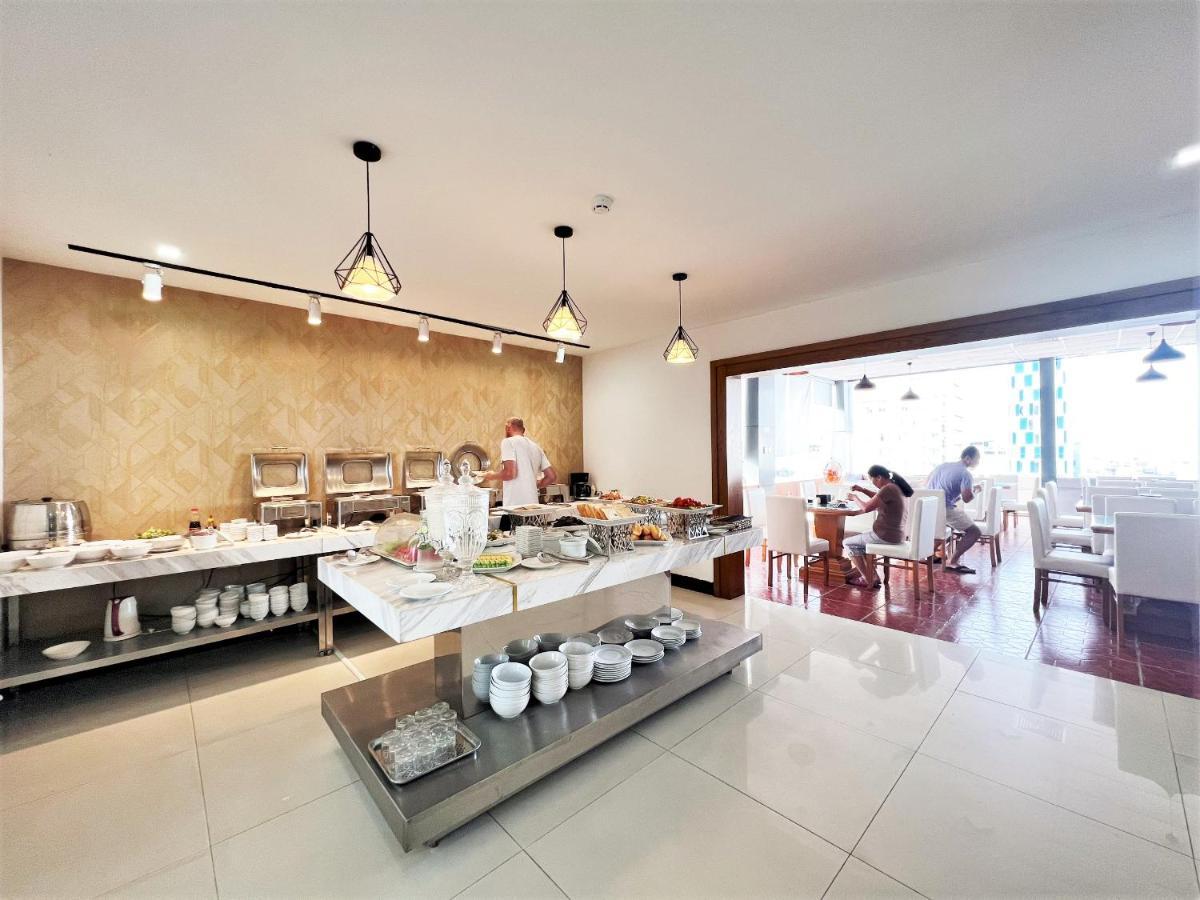 Anh Phuong Hotel & Apartment Da Nang Esterno foto