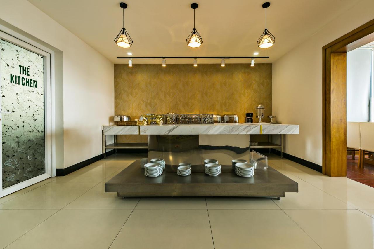 Anh Phuong Hotel & Apartment Da Nang Esterno foto